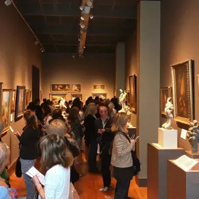 Seni kontemporer, eksplorasi visual, transformasi ruang, seni konseptual, pameran seni, interaksi visual, karya inovatif, kritik seni, ruang pameran, instalasi seni, artistik modern, seni dan budaya, inovasi seni, dialog artistik, pameran terkini, estetika visual, pengalaman seni, apresiasi seni, narasi visual, seniman modern, seni rupa, seni interaktif.